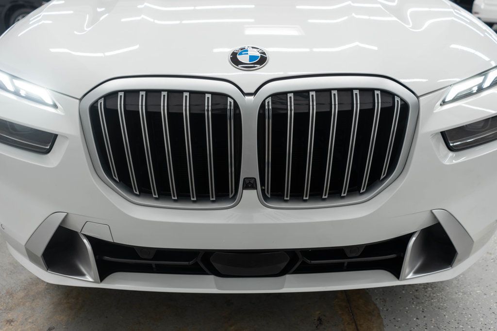 BMW X7 photo 57