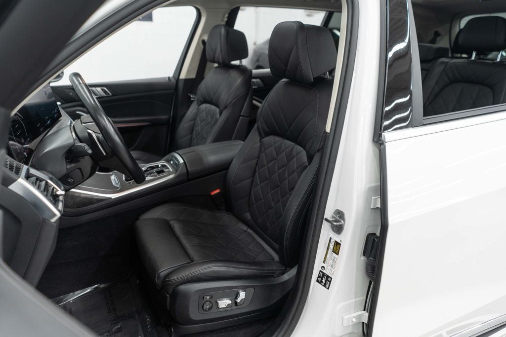 BMW X7 photo 8