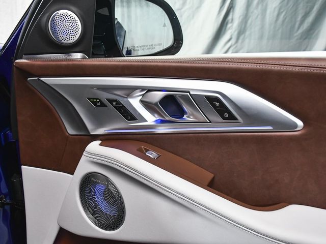 2025 BMW XM Base - 22967129 - 19