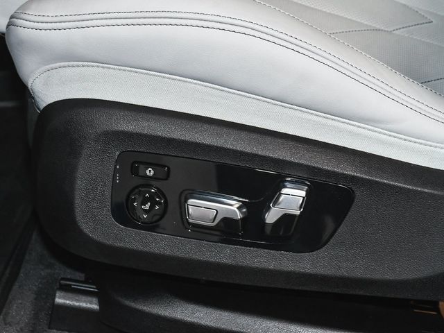 2025 BMW XM Base - 22967129 - 68