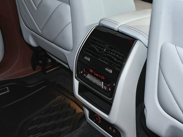 2025 BMW XM Base - 22967129 - 74