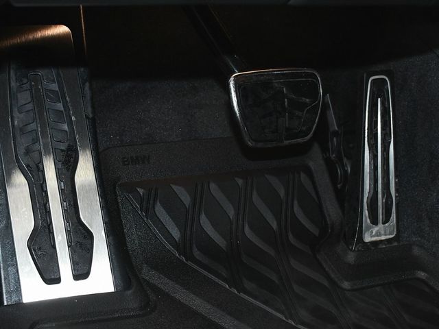 2025 BMW XM Base - 22976893 - 21