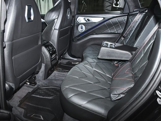 2025 BMW XM Base - 22976893 - 57