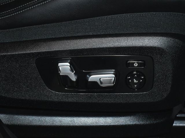 2025 BMW XM Base - 22976893 - 63