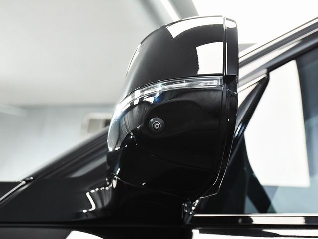 2025 BMW XM Base - 22976893 - 85