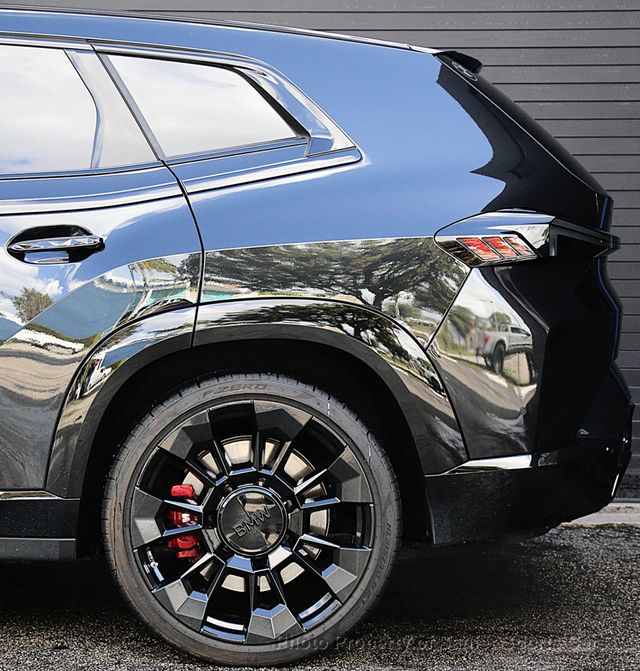 2025 BMW XM Sports Activity Vehicle - 22995755 - 15