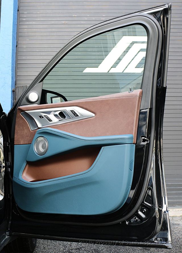 2025 BMW XM Sports Activity Vehicle - 22995755 - 17