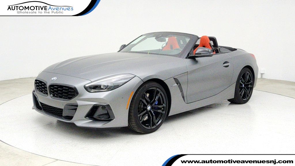 2025 BMW Z4 M40i Roadster with Vernasca Leather + Premium & Shadowline Pkgs - 22941005 | Video 1