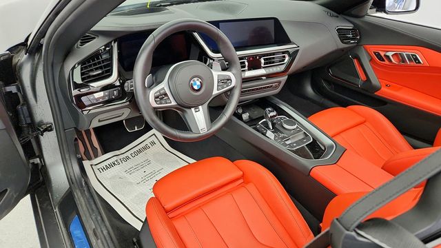 2025 BMW Z4 M40i Roadster with Vernasca Leather + Premium & Shadowline Pkgs - 22941005 - 11