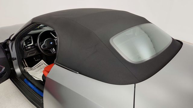 2025 BMW Z4 M40i Roadster with Vernasca Leather + Premium & Shadowline Pkgs - 22941005 - 8