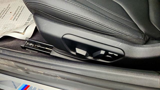 2025 BMW Z4 sDrive30i Roadster with Premium & Driving Assistance Packages - 22975063 - 11