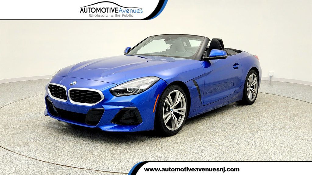 2025 BMW Z4 sDrive30i Roadster with Premium & Driving Assistance Packages - 22975375 | Video 1