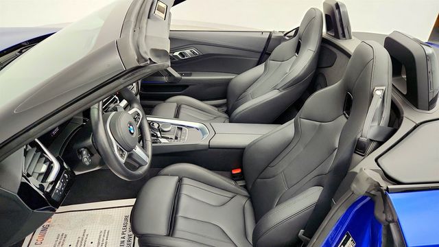 2025 BMW Z4 sDrive30i Roadster with Premium & Driving Assistance Packages - 22975375 - 19
