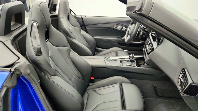 2025 BMW Z4 sDrive30i Roadster with Premium & Driving Assistance Packages - 22975375 - 21