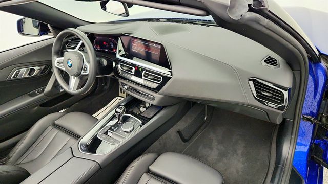 2025 BMW Z4 sDrive30i Roadster with Premium & Driving Assistance Packages - 22975375 - 22