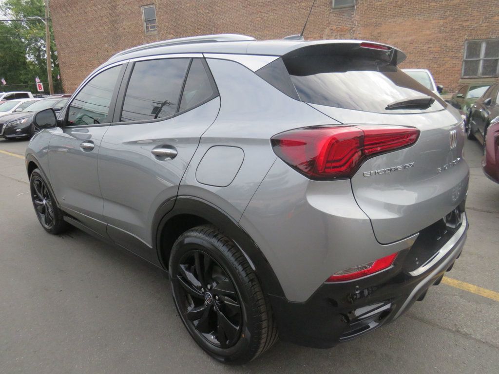 2025 Buick Encore GX Sport Touring photo 7