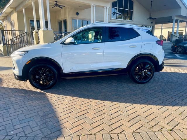 2025 Buick Encore GX FWD 4dr Sport Touring - 22941140 - 1