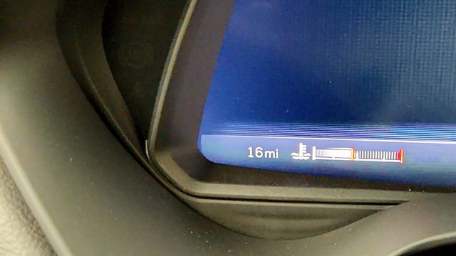 2025 Cadillac CT4 4dr Sedan Sport with 19'' Wheels, Leather Seating & Navigation & - 22983973 - 15