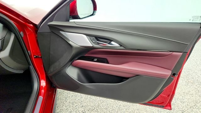 2025 Cadillac CT4 4dr Sedan Sport with 19'' Wheels, Leather Seating & Navigation & - 22983973 - 26