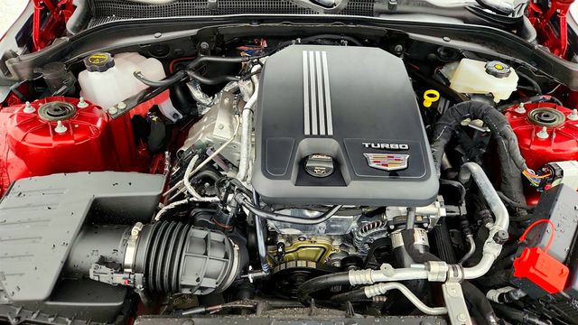 2025 Cadillac CT4 4dr Sedan Sport with 19'' Wheels, Leather Seating & Navigation & - 22983973 - 27