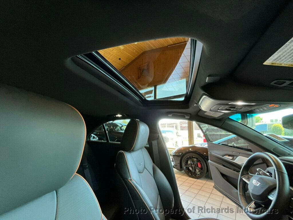 2025 Cadillac CT4 photo 23