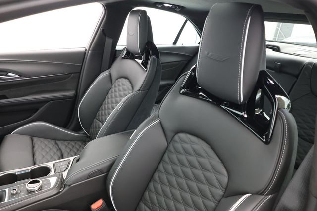 2025 Cadillac CT4-V 4dr Sedan Blackwing w/ Leather Seating, Sunroof & Driver Assist - 22938565 - 17