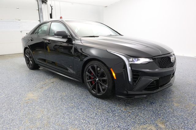 2025 Cadillac CT4-V 4dr Sedan Blackwing w/ Leather Seating, Sunroof & Driver Assist - 22938565 - 1