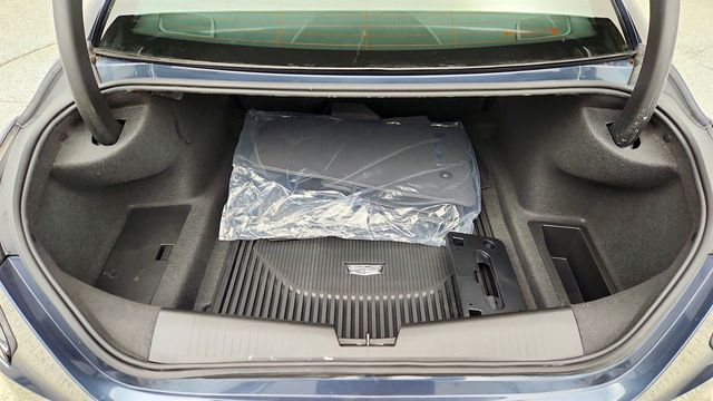 2025 Cadillac CT4-V 4dr Sedan with Leather Seating and Technology & Climate Packages - 22980877 - 21