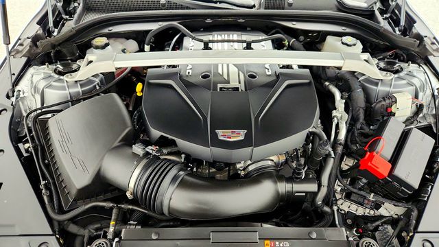 2025 Cadillac CT5-V 4dr Sedan Blackwing w/ Premium Leather & Carbon Fiber Packages - 23001317 - 28