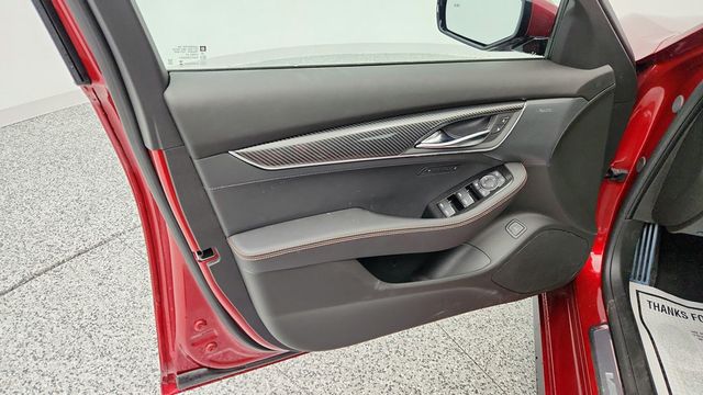 2025 Cadillac CT5-V 4dr Sedan with Technology Pkg, Leather Seats & UltraView Sunroof - 22957057 - 10