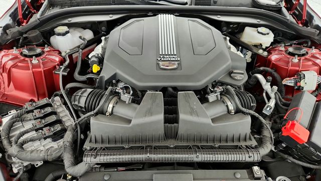 2025 Cadillac CT5-V 4dr Sedan with Technology Pkg, Leather Seats & UltraView Sunroof - 22957057 - 27