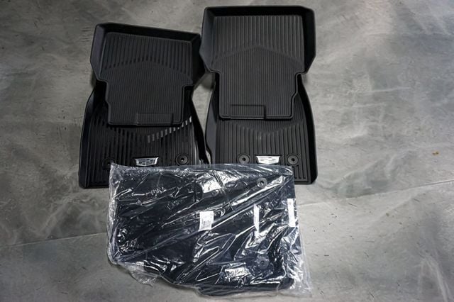 2025 Cadillac CT5-V *CT5-V Blackwing* *6-Speed Manual* *Sport Bucket Seats* - 22996846 - 97