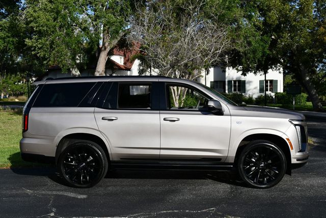 2025 Cadillac Escalade 4WD 4 Door Sport Platinum SUV W/Onyx Package - 23002127 - 35