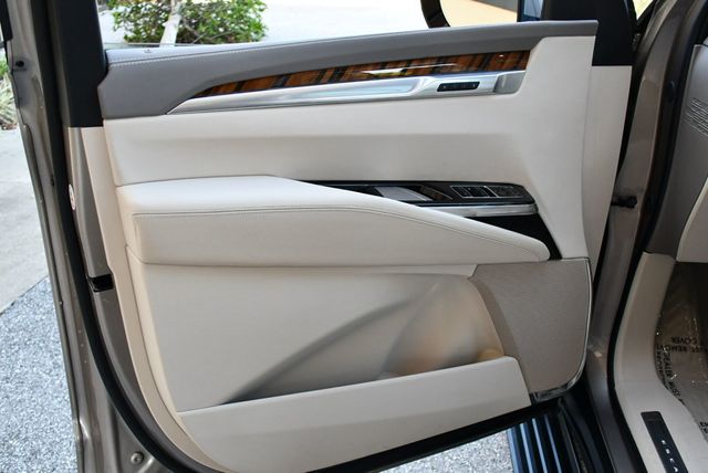 2025 Cadillac Escalade 4WD 4 Door Sport Platinum SUV W/Onyx Package - 23002127 - 44