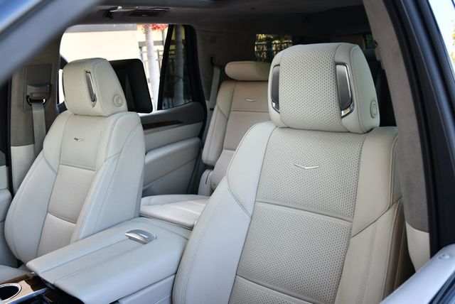 2025 Cadillac Escalade 4WD 4 Door Sport Platinum SUV W/Onyx Package - 23002127 - 46