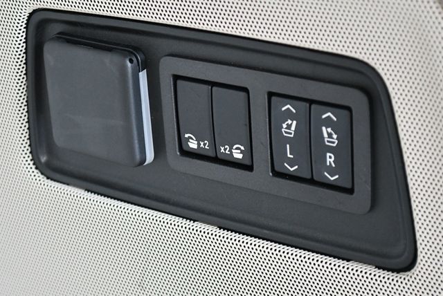 2025 Cadillac Escalade 4WD 4 Door Sport Platinum SUV W/Onyx Package - 23002127 - 52