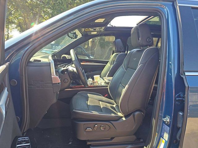 2025 Cadillac Escalade 4WD 4dr Premium Luxury - 23096783 - 5