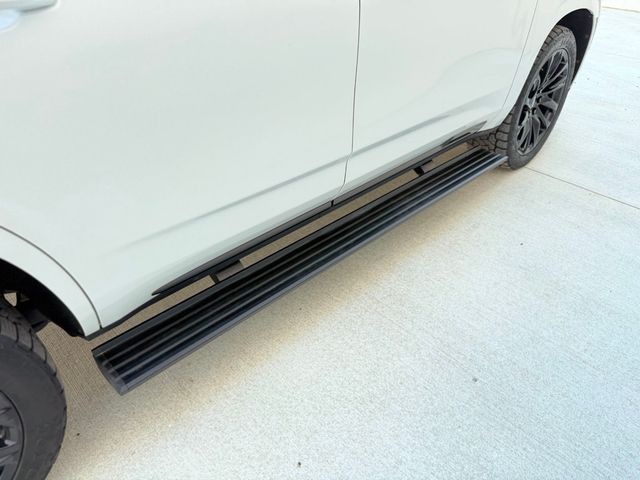 2025 Cadillac Escalade 4WD 4dr Sport - 23034231 - 35