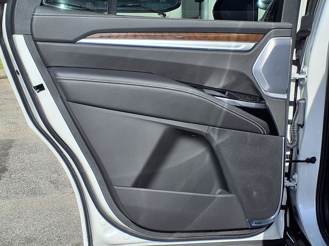 2025 Cadillac Escalade 4WD 4dr Sport Platinum - 23007467 - 24