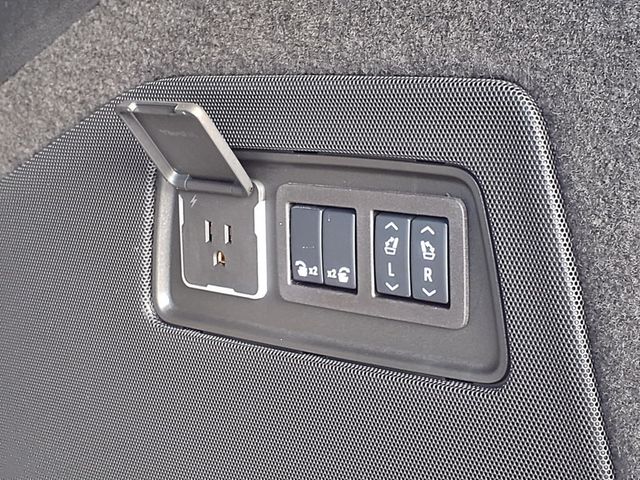 2025 Cadillac Escalade 4WD 4dr Sport Platinum - 23007467 - 26