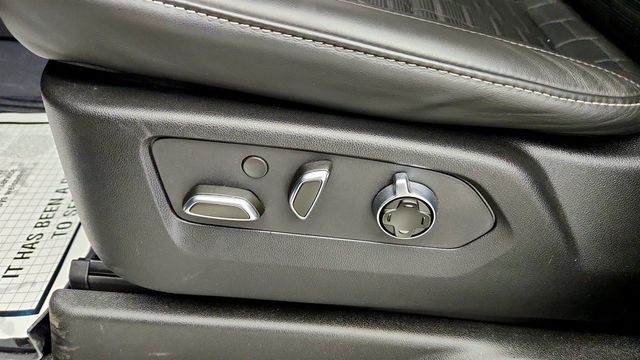 2025 Cadillac Escalade 4WD 4dr Sport Platinum w/ Onyx Pkg & Cat-Back Exhaust - 23072469 - 10