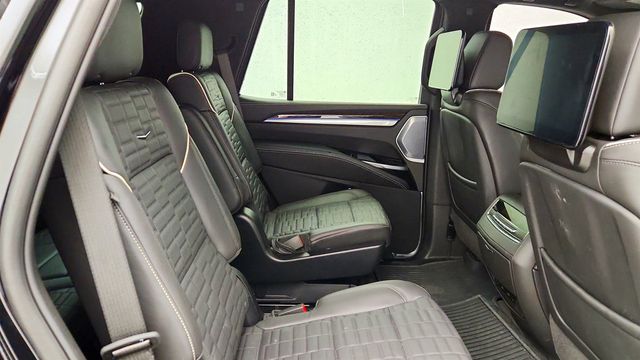 2025 Cadillac Escalade 4WD 4dr Sport Platinum w/ Onyx Pkg & Cat-Back Exhaust - 23072469 - 27