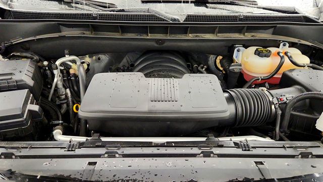 2025 Cadillac Escalade 4WD 4dr Sport Platinum w/ Onyx Pkg & Cat-Back Exhaust - 23072469 - 32