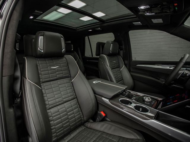 2025 Cadillac Escalade AWD 4dr V-Series - 22970197 - 35