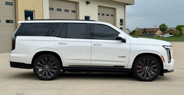 2025 Cadillac Escalade AWD 4dr V-Series - 23033237 - 3