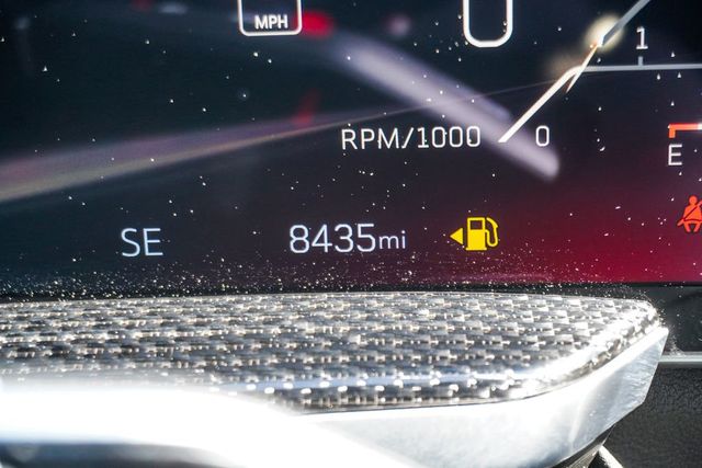 2025 Cadillac Escalade AWD 4dr V-Series - 22997518 - 35