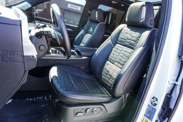 2025 Cadillac Escalade AWD 4dr V-Series - 22997518 - 5