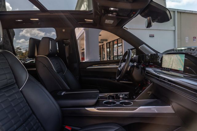 2025 Cadillac Escalade AWD 4dr V-Series - 22995102 - 28