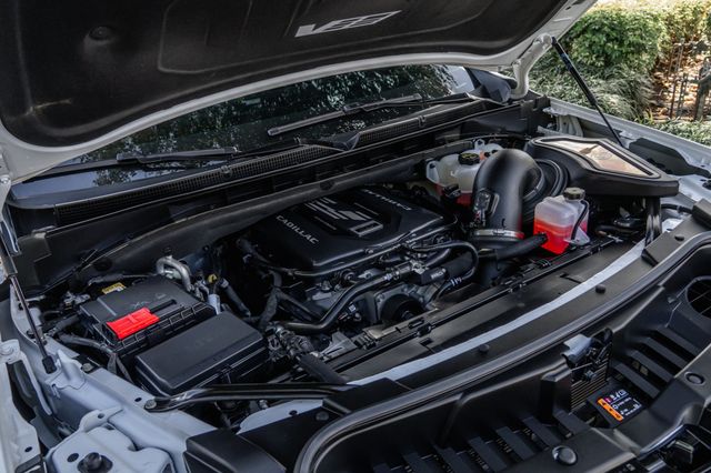 2025 Cadillac Escalade AWD 4dr V-Series - 22995102 - 37