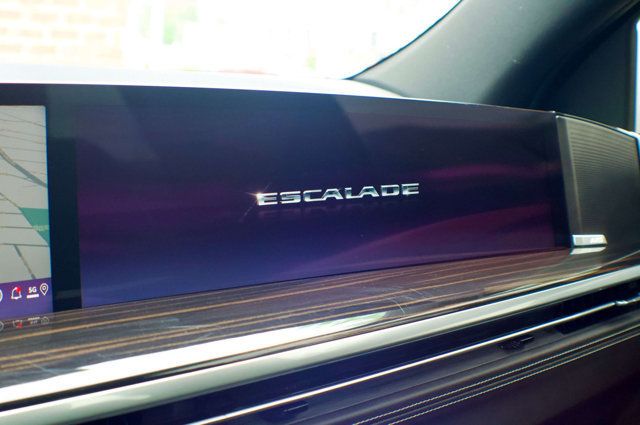 2025 Cadillac Escalade LocalTrade/Premium-Luxury/4WD/HeadsUpDisplay/PanoramicSunroof - 23008744 - 46